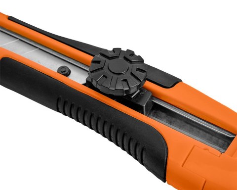 Nóż z ostrzem łamanym 18 mm, blokada śrubowa