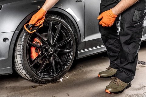 UNIWERSALNA SZCZOTKA DO OPON, TAPICERKI 11-451 NEO TOOLS