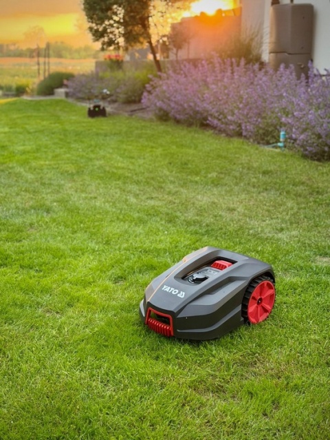 ROBOT KOSZĄCY DO 1000M2 YT-852093 YATO