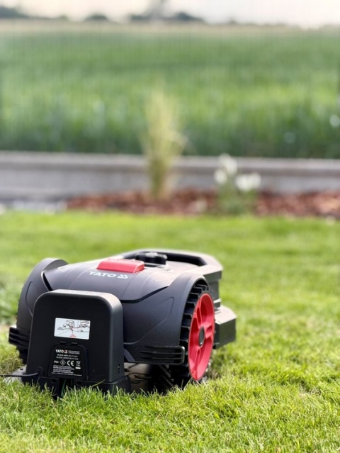 ROBOT KOSZĄCY DO 300M2 YT-852090 YATO