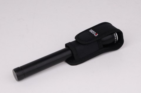 METALOWA LATARKA Z DIODĄ CREE, 210X37MM YT-08575 Y