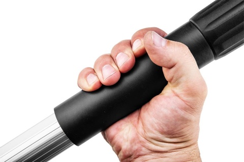 Urządzenie ogrodowe na wysięgniku 2w1 - pilarka i